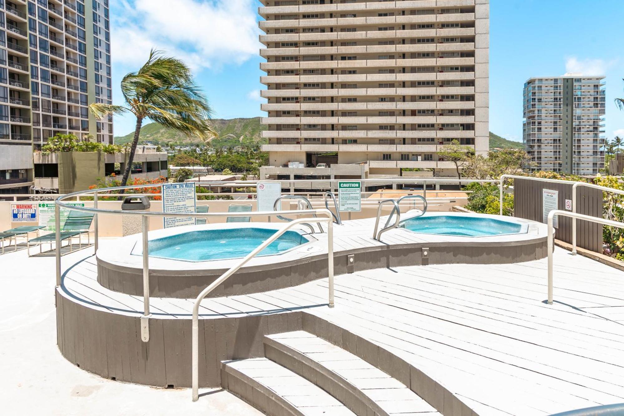 Aloha Vibes With Ocean Views, Near Beach & Parking! Хонолулу Екстериор снимка