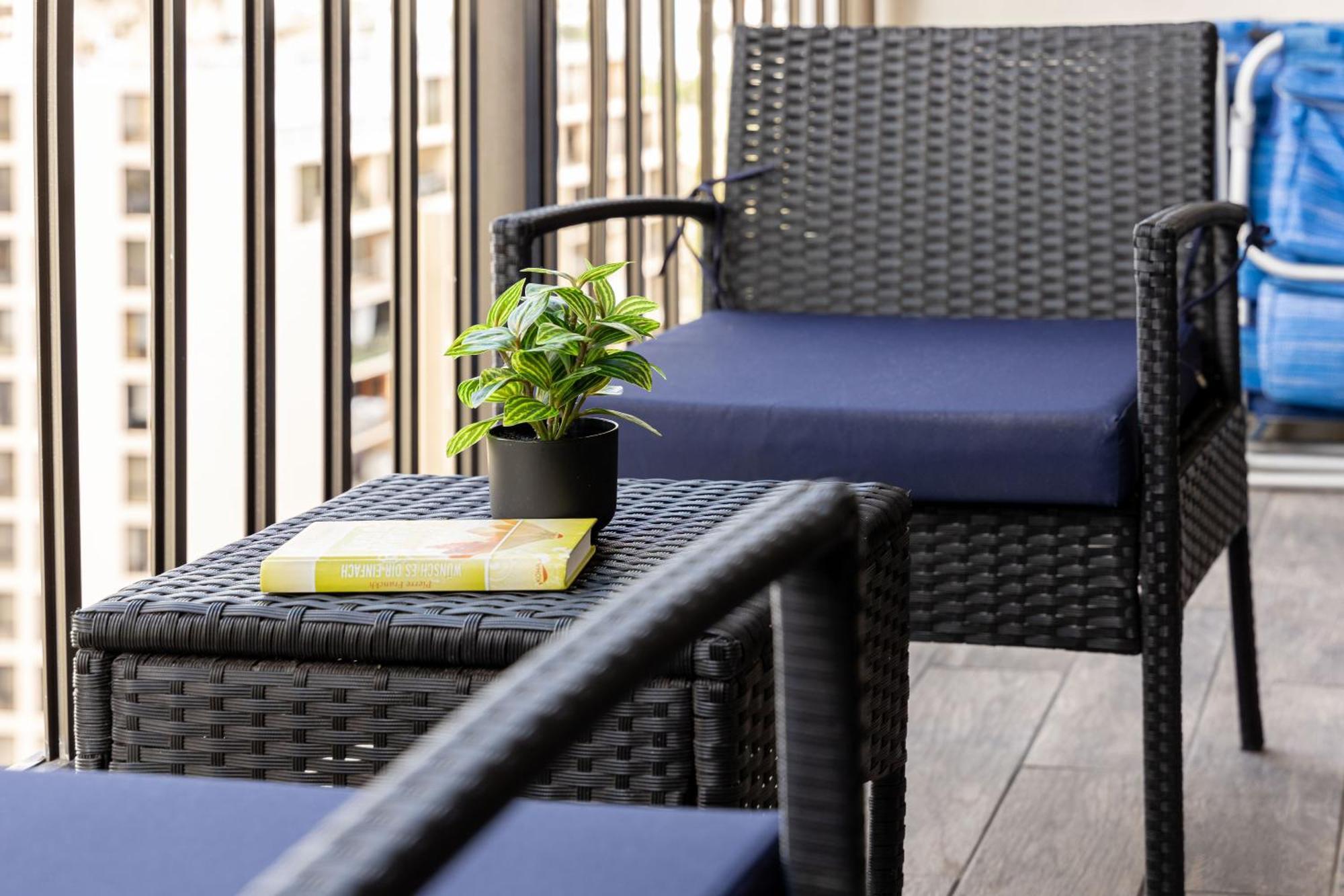 Aloha Vibes With Ocean Views, Near Beach & Parking! Хонолулу Екстериор снимка