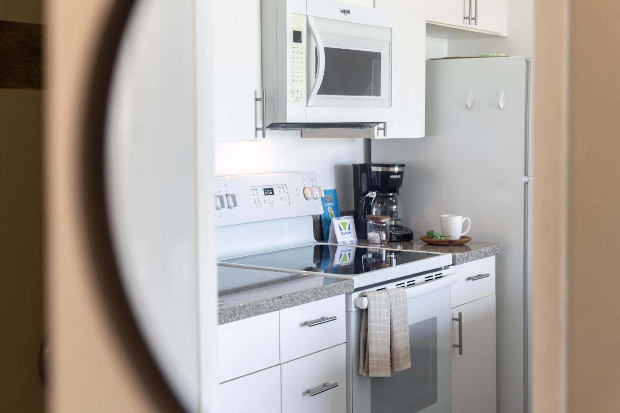 Aloha Vibes With Ocean Views, Near Beach & Parking! Хонолулу Екстериор снимка